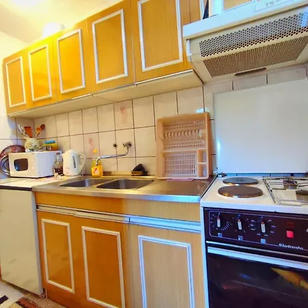 Holiday M Apartment