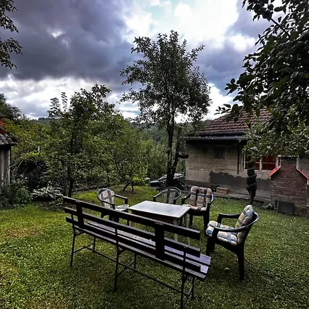 Holiday M Апартаменты *